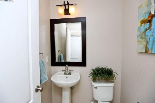 3906 Hidden Grove Ln, Concord CA  94519-1161 exterior