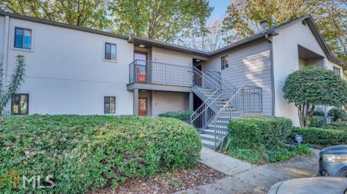 2 Finch Dr, Atlanta GA  30308-6502 exterior