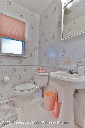 169 Pine Needle St, Wall Township NJ  07731-2691 exterior