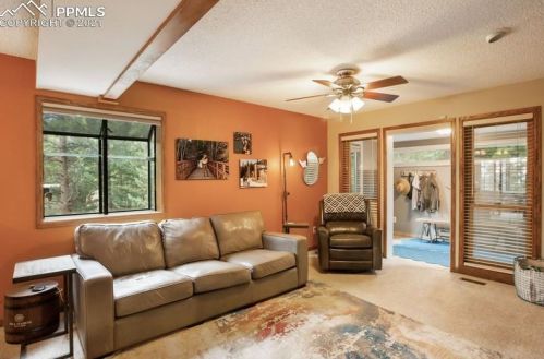 1070 Kings Crown Rd, Woodland Park CO 80863-7732 exterior