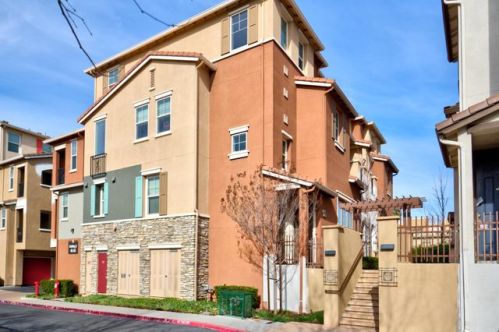 45 Ede Ln, Milpitas, CA 95035-6297
