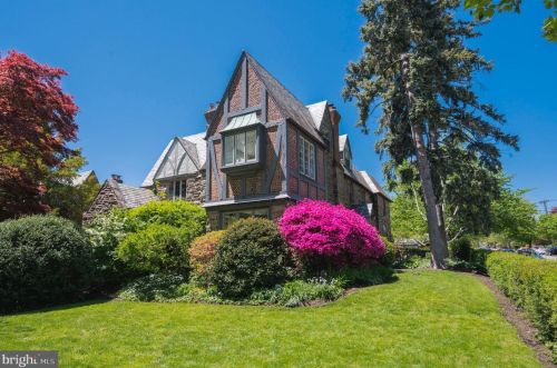 437 Durham St, Philadelphia, PA 19119-1223