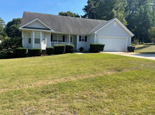 30 Knights Dr, Porterdale, GA 30016-4304