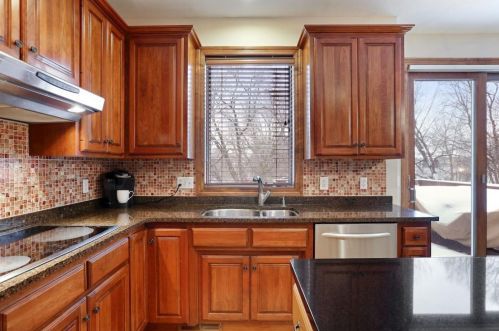 1704 Brant Cir, Saint Paul MN  55122-2290 exterior