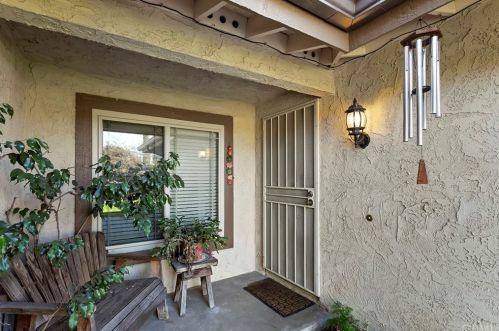 2180 Hackamore Pl, Riverside, CA 92506-4616