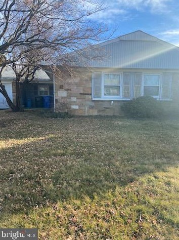 26 Garrett Ln, Willingboro, NJ 08046-3016