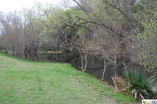 1891 Tanglewood Trl Ct, Spring Branch TX 78070-5237 exterior