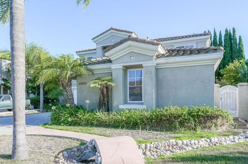 1058 J St, Chula Vista, CA 91910-6740