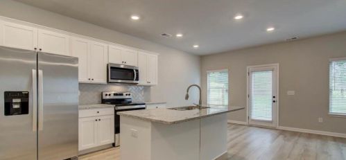 7110 Chara Ln, Atlanta GA  30331-3856 exterior