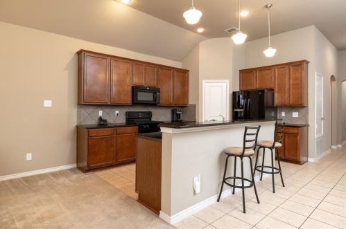 3704 Redwood Creek Ln, Fort Worth TX  76137-7063 exterior