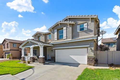 902 Towhee Ln, Perris, CA 92571-7728