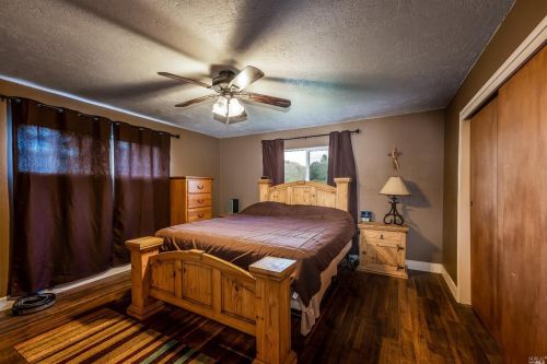 3990 Eastside Calpella Rd, Ukiah CA  95482-9559 exterior