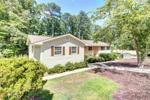 497 Riverbend Rd, Lavonia, GA 30553-2177