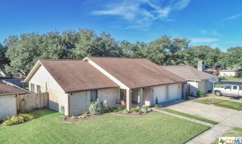 103 Montezuma Dr, Victoria, TX 77904-3740