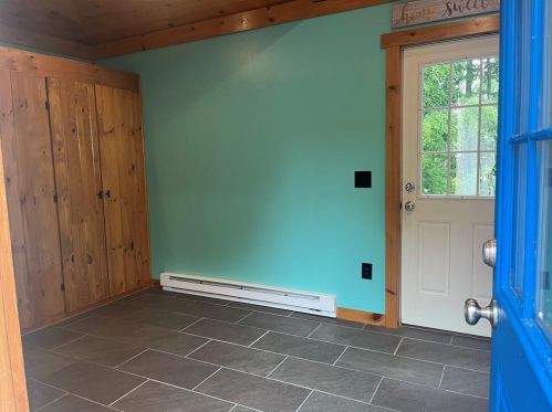 139 Mark Dr, Tiverton, RI 02878-3104