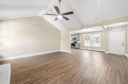 256 Columbia Dr, Ladson SC  29456-6208 exterior