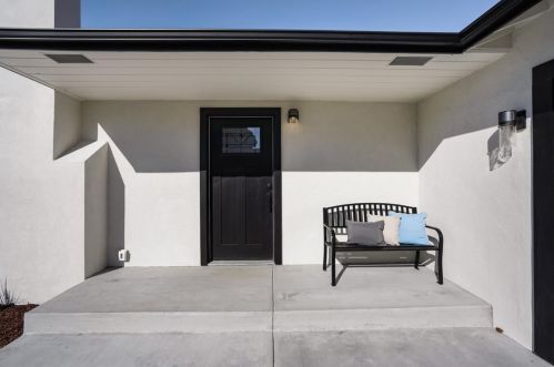 632 College Dr, San Jose, CA 95128-2809