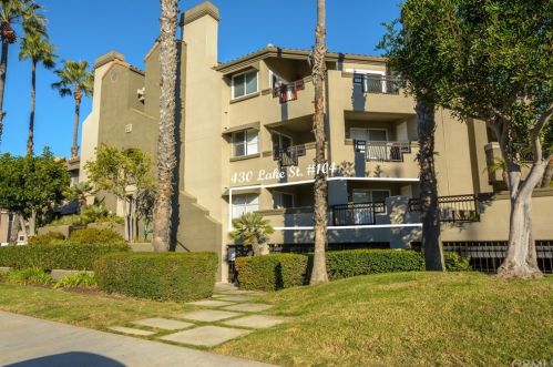 430 Lake St, Huntington Beach, CA 92648-5296