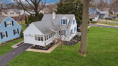 14 Iroquois Rd, Cranford, NJ 07016-3373