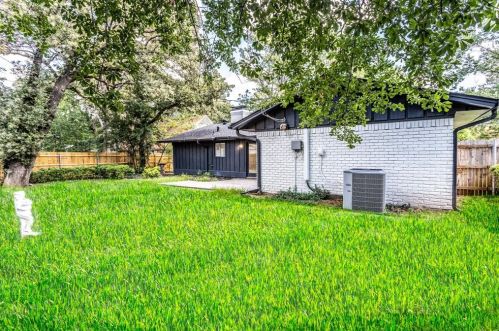 1705 Glen Alta Dr, Irving TX  75061-2306 exterior