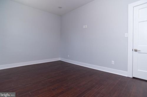 4431 9th St, Philadelphia PA  19140-2227 exterior