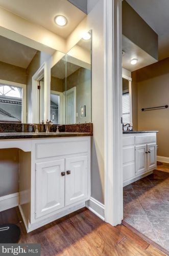 2045 Rockvale Rd, Lancaster PA  17602-1405 exterior