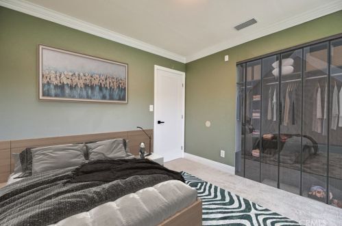 1344 Winn Dr, Upland CA  91786-5026 exterior