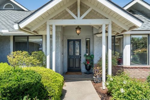 131 Paul Ave, Clovis, CA 93612-0246