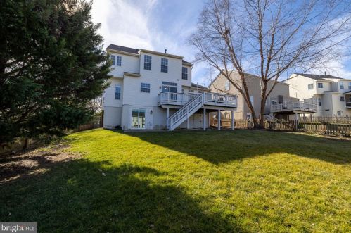 106 Duvall Ct, Leesburg, VA 20175-6116
