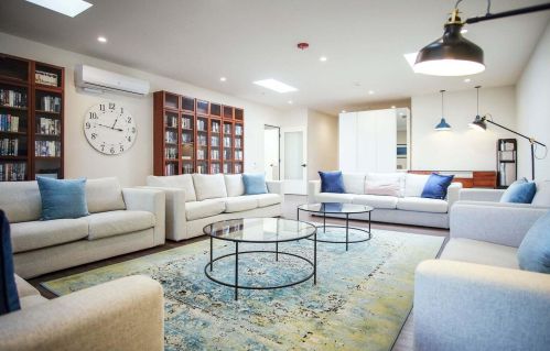 1330 Cacique St, Santa Barbara, CA 93103-3505