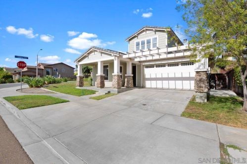 1718 Picket Fence Dr, Chula Vista CA  91915-1856 exterior