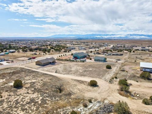 413 Tejon Ave, Pueblo CO  81007-3285 exterior