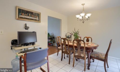 111 Tanglewood Ln, Lancaster PA  17601-3315 exterior