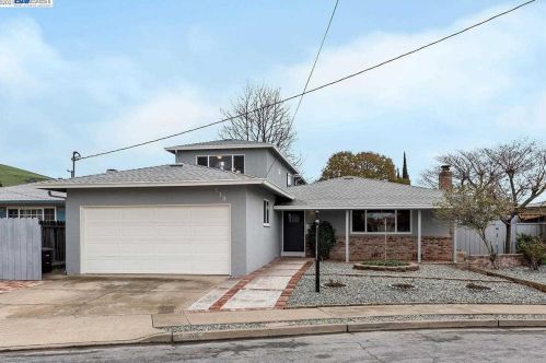 539 Sarah Pl, Hayward, CA 94544-7750
