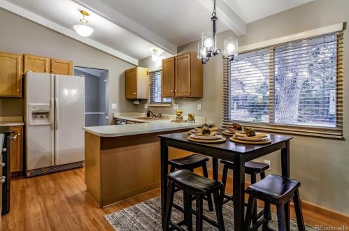 6117 Locust St, Englewood CO 80112-1324 exterior