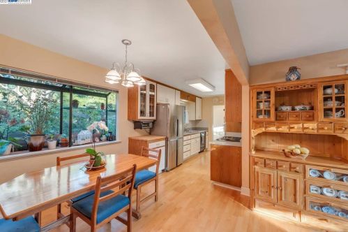 116 Hopeco Rd, Concord CA  94523-3213 exterior