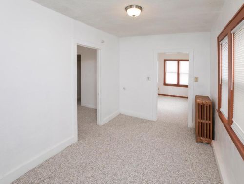694 Desoto St, Saint Paul MN  55130-4215 exterior