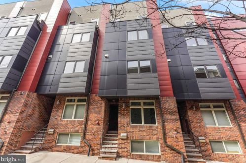 154 Front St, Philadelphia PA  19106-0020 exterior