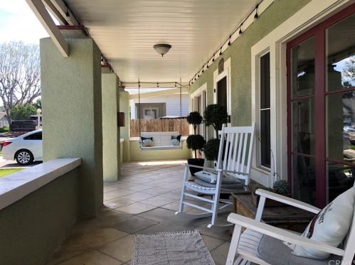 4326 Larchwood Pl, Riverside, CA 92506-1186