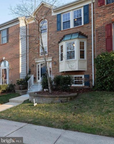 12179 Abbey Glen Ct, Woodbridge, VA 22192-5172