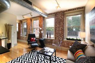 77 Vance Ave, Memphis, TN 38103-4245