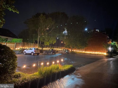 28 Vine St, Lancaster PA  17603-3943 exterior