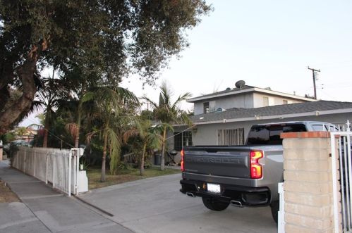 2112 Elder Ave, Santa Ana, CA 92704-3611