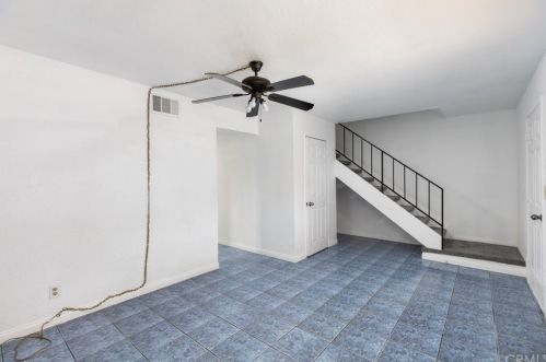 7681 Freda Ave, Riverside CA  92504-4432 exterior