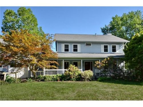 204 Vehorn Rd, Fairview, NC 28730-9607