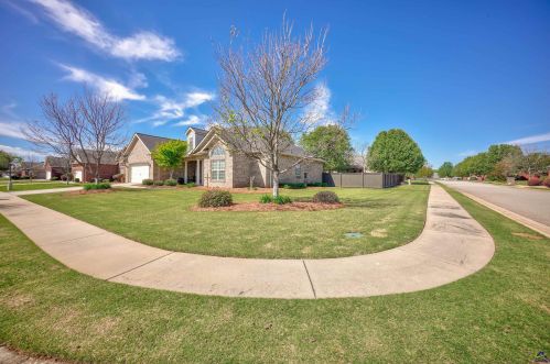 100 Stilesboro Ct, Warner Robins GA  31088-9186 exterior