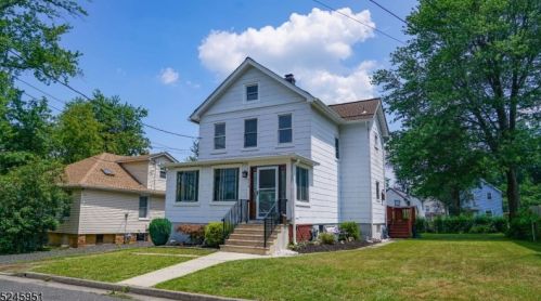 111 Cherry St, South Bound Brook, NJ 08880-1374