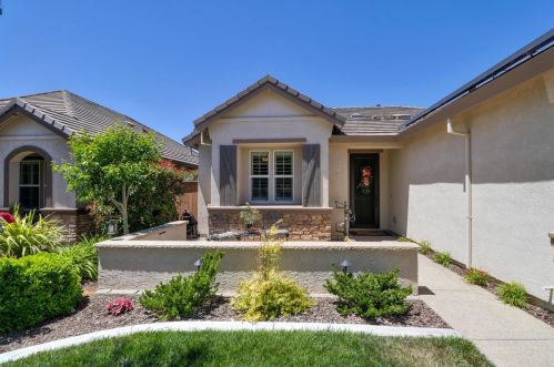 8100 Peak Forest Way, Elk Grove, CA 95757-5134