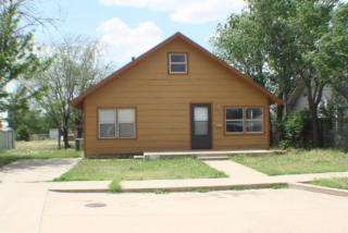 1615 Kokomo St, Plainview, TX 79072-4227