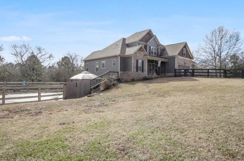 366 Avery Rd, Holly Springs, GA 30115-9116